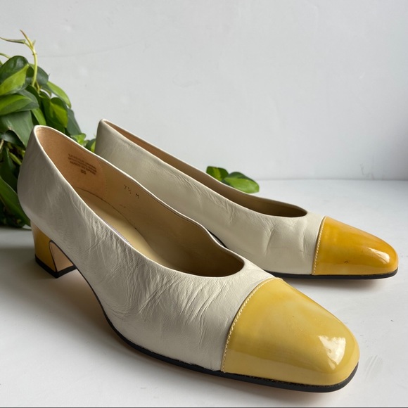 Etienne Aigner Shoes - 🥀5/$25 Etienne Aigner • Lemon Cap Toe Pumps